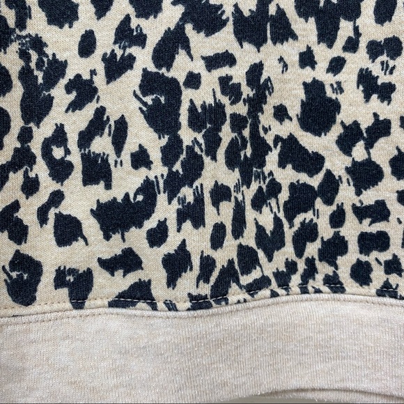 Garanimals girls 5T leopard print sweatshirt top - Picture 5 of 5